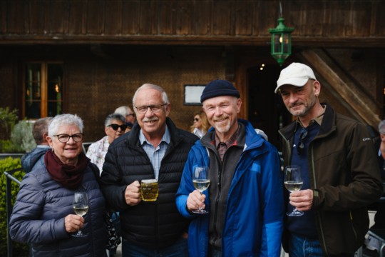 vlnr_Elisabeth-Niklaus-Wittwer_Samuel-Wittwer_Gemeindepr&auml;sident-Landiswil_Daniel-Stettler_Logoistiker-Top