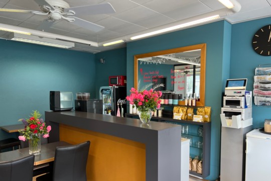 Bild Kafi BERN-OST am Worber Bahnhofplatz