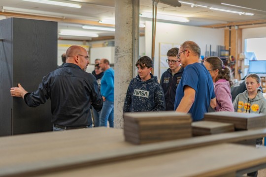 B-E_TagderoffenenT&uuml;r-9