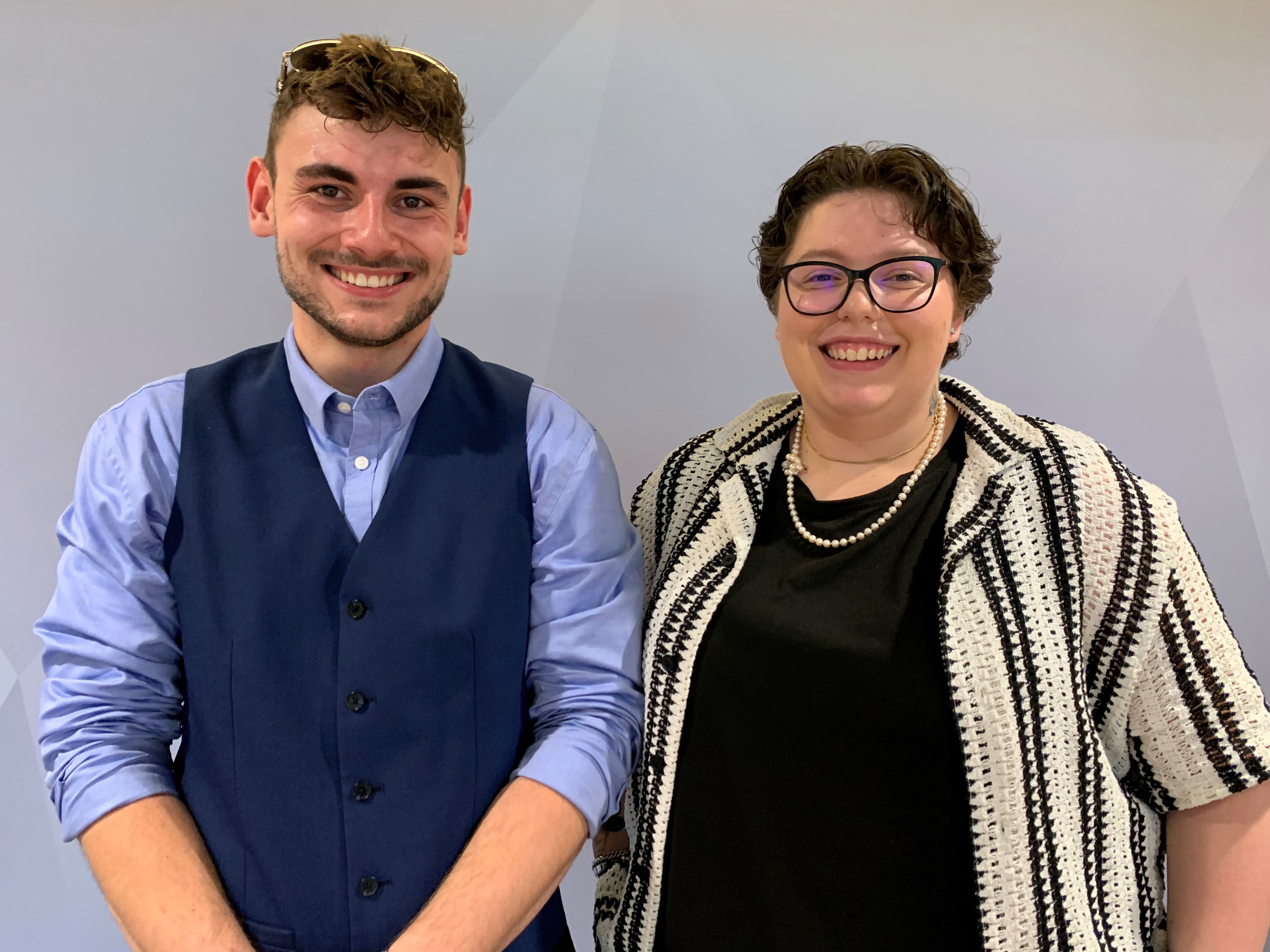 Foto JS und AB Abschluss 28.6.2024.jpg