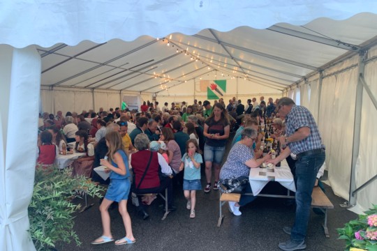 94585A8D-F5B0-4AAE-BC45-89EA3398BA50