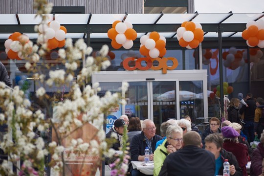 BHP_Eroeff_Coop_Wichtrach_Kunden_9632