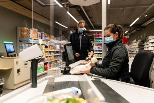 047_Coop_Deisswil_171020