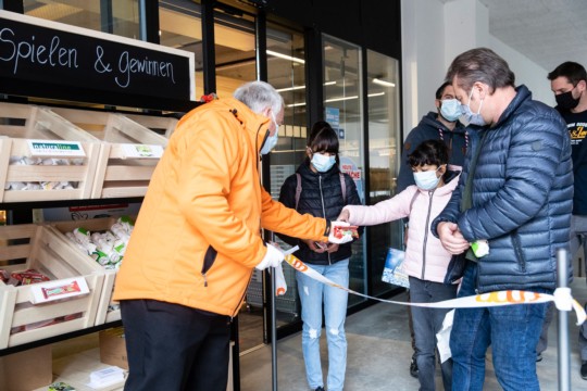 082_Coop_Deisswil_171020