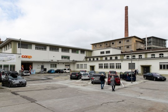 088_Coop_Deisswil_171020