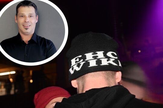 Bild Aus f&uuml;r legend&auml;re Christmas Party