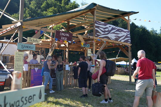 54647871161_b11346e2d5_b